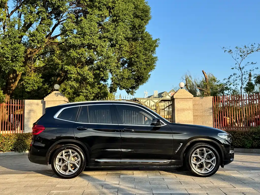 BMW X3 — фото 3