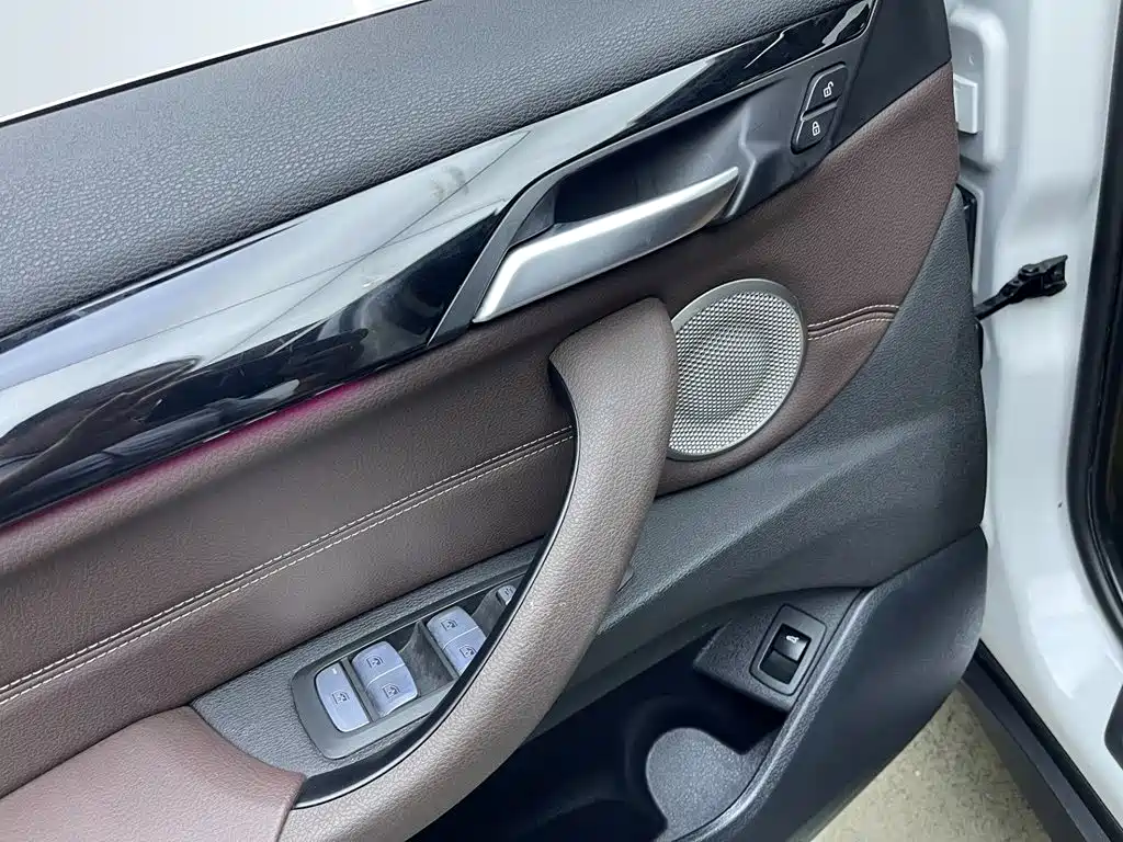 BMW X1 — фото 14