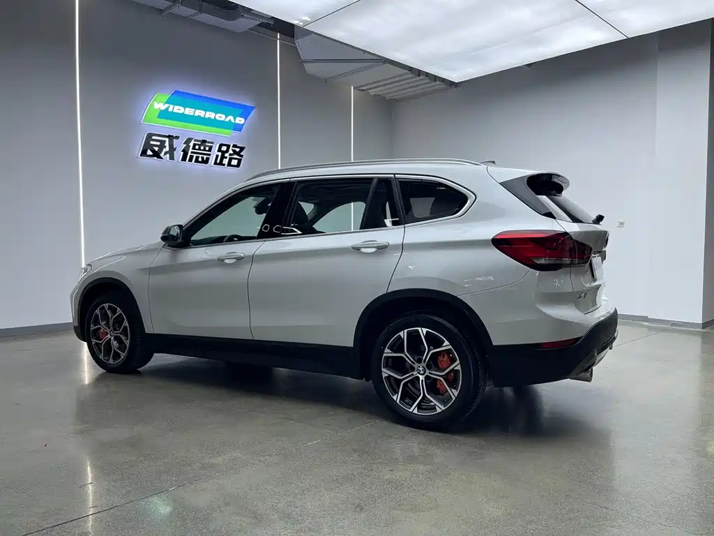 BMW X1 — фото 3
