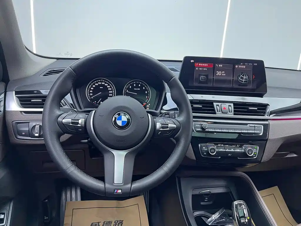 BMW X1 — фото 29