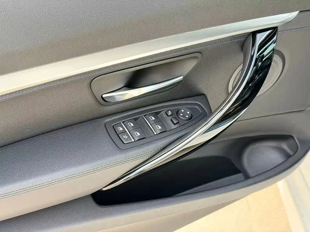 BMW 3 Series GT — фото 17