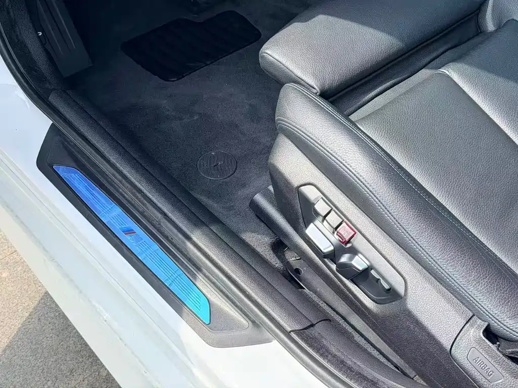 BMW 3 Series GT — фото 18