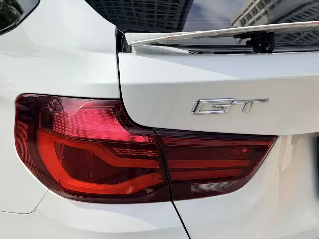 BMW 3 Series GT — фото 26