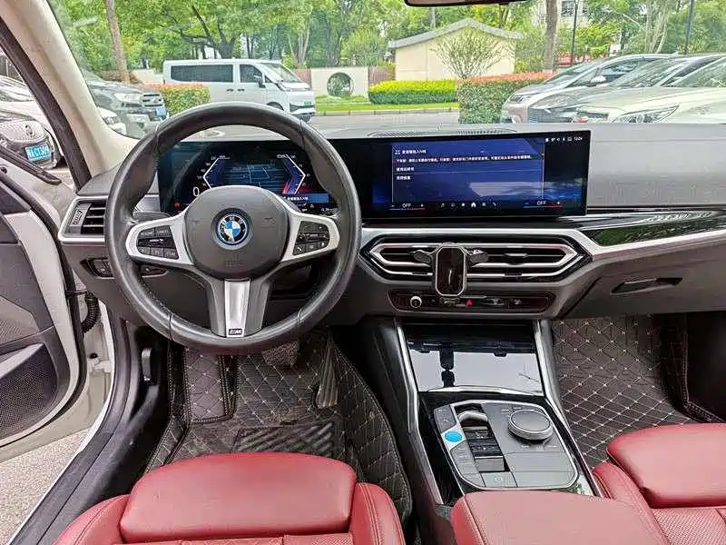 BMW i3 — фото 13