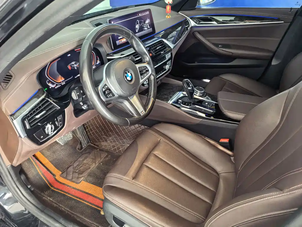 BMW 5 Series — фото 5