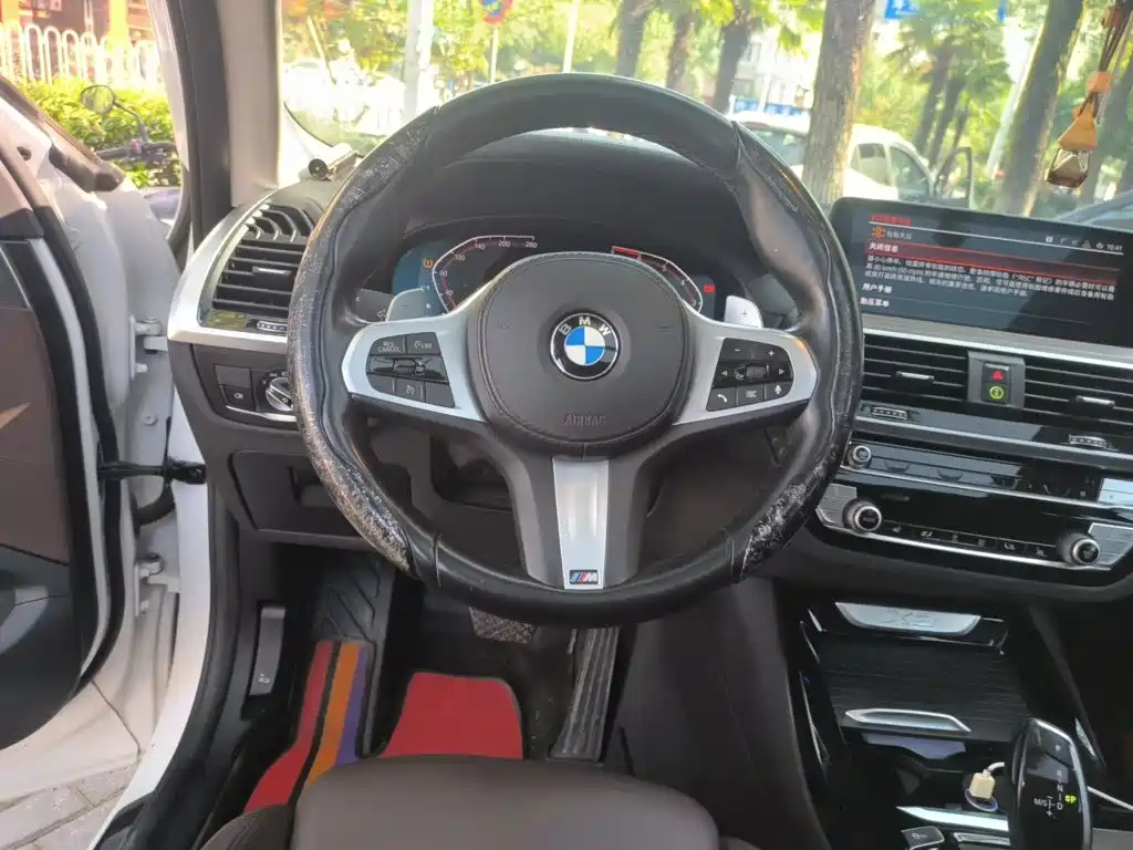 BMW X3 — фото 11