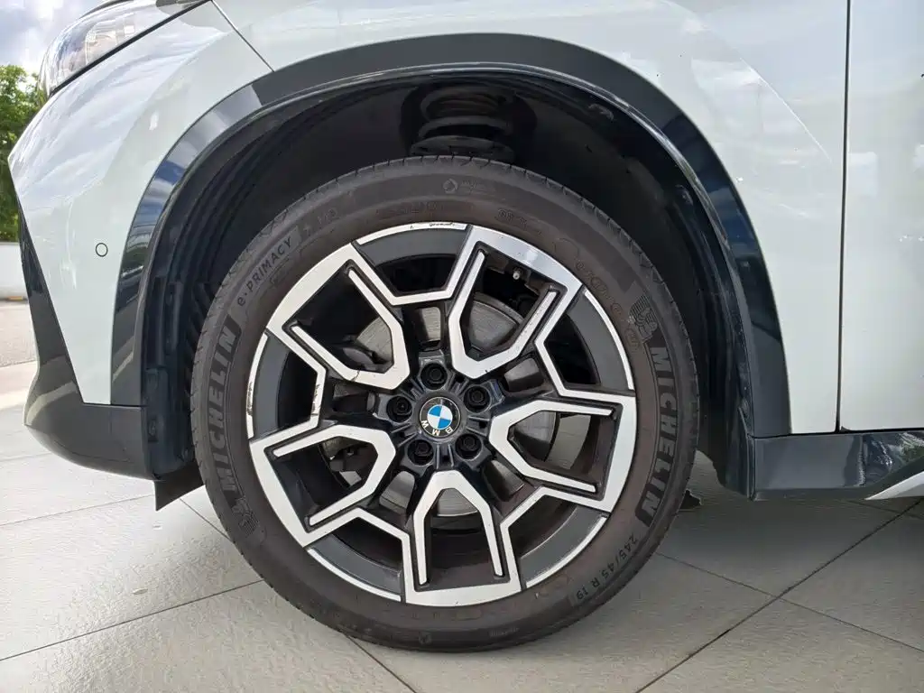 BMW X1 — фото 18