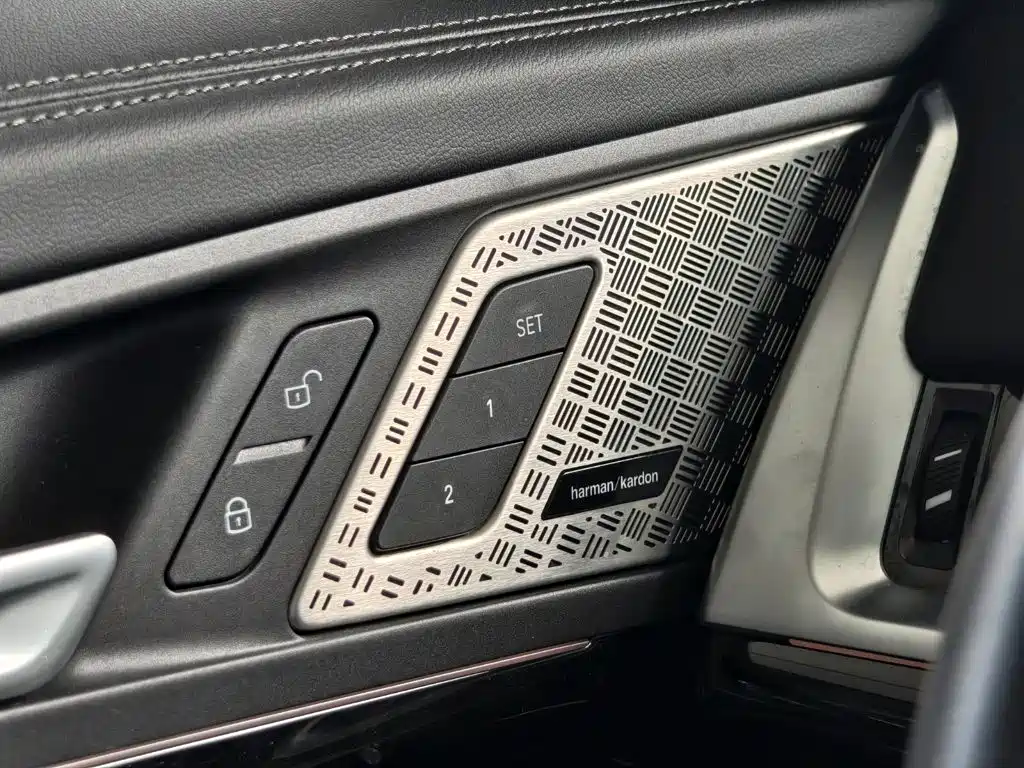BMW X1 — фото 10