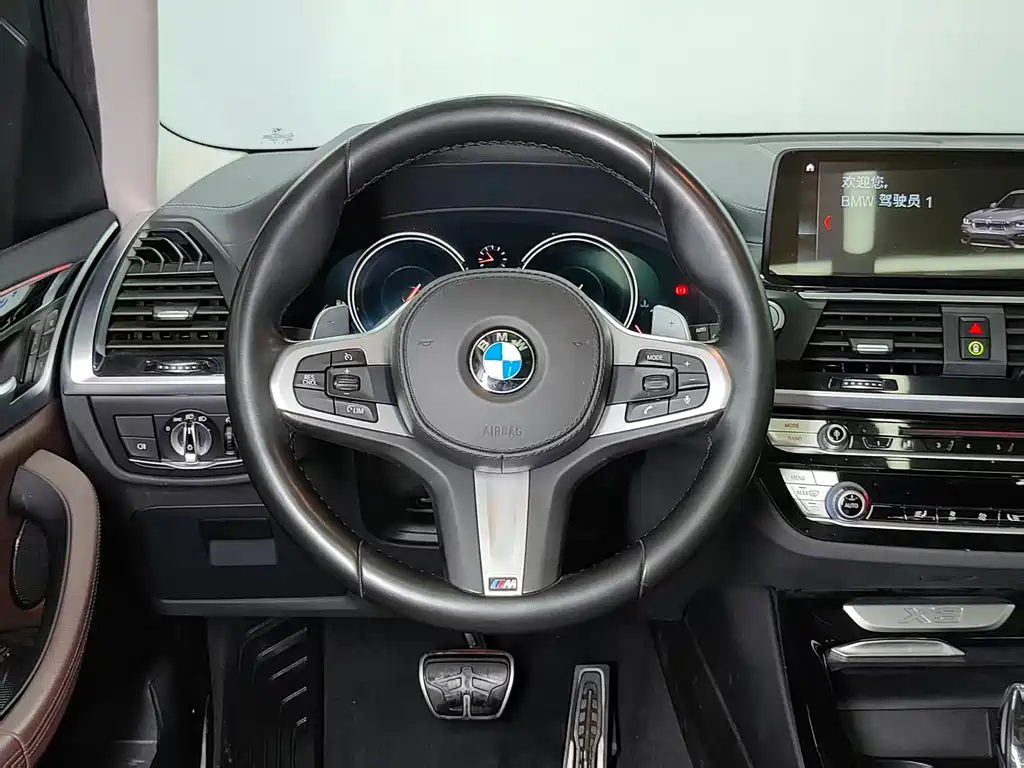 BMW X3 — фото 19
