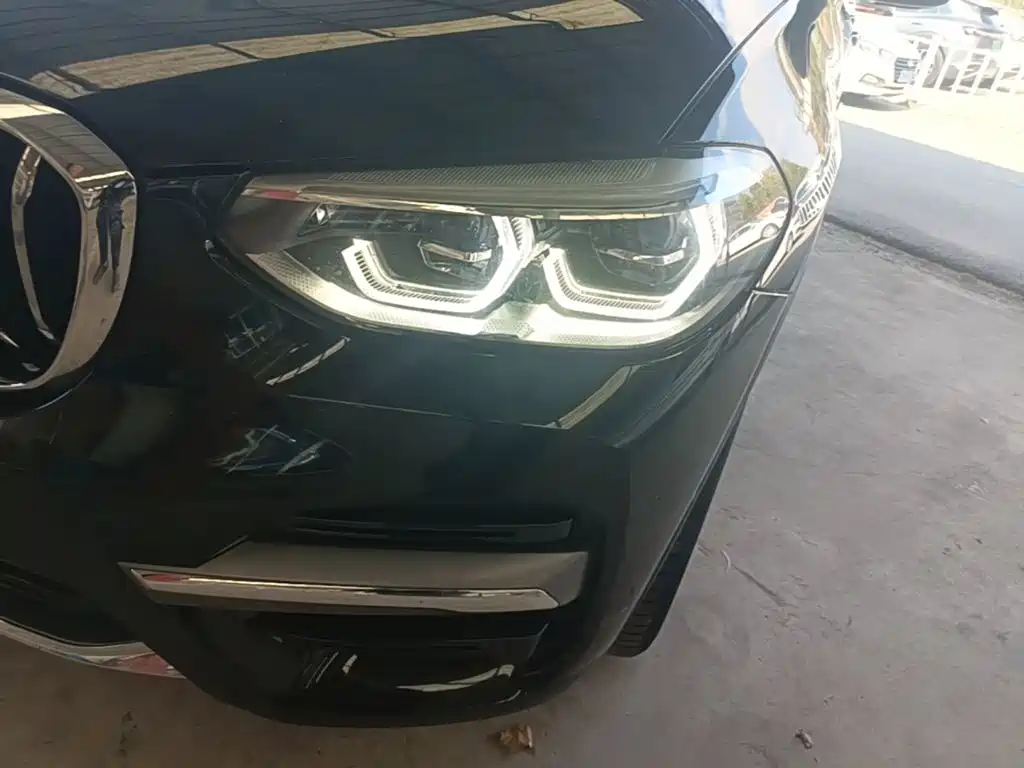 BMW X3 — фото 24