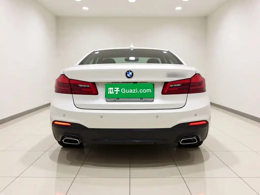 BMW 5 Series — фото 5