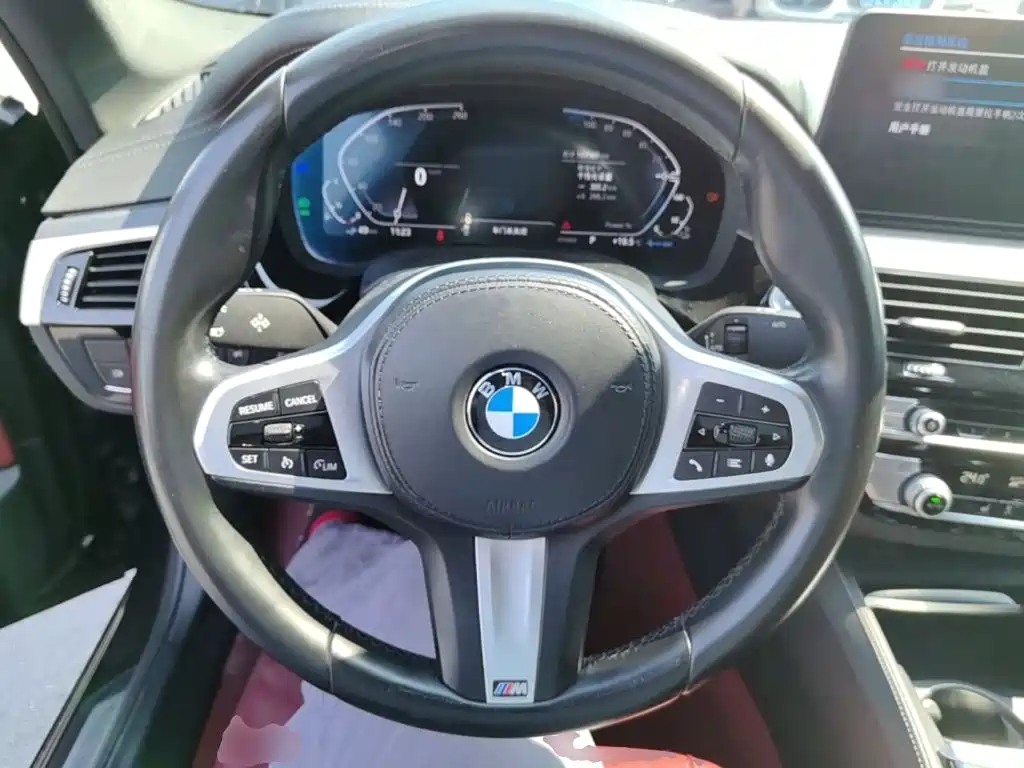 BMW 5 Series New Energy — фото 11