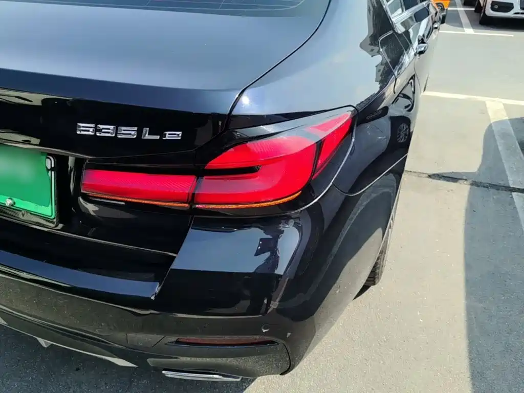 BMW 5 Series New Energy — фото 8