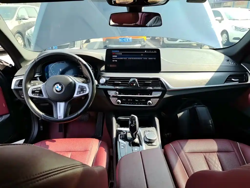 BMW 5 Series New Energy — фото 10