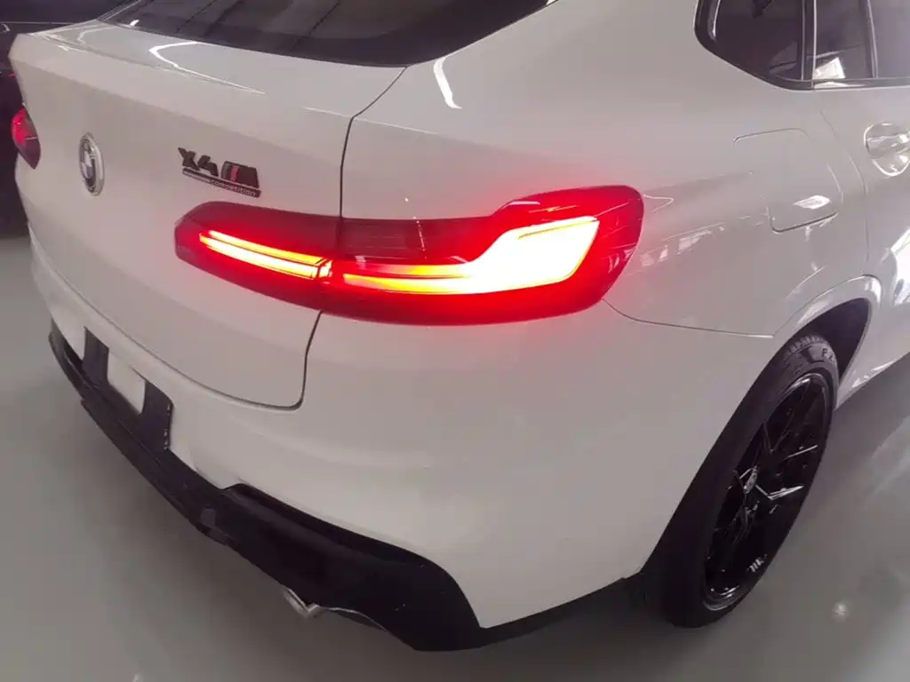 BMW X4 — фото 8