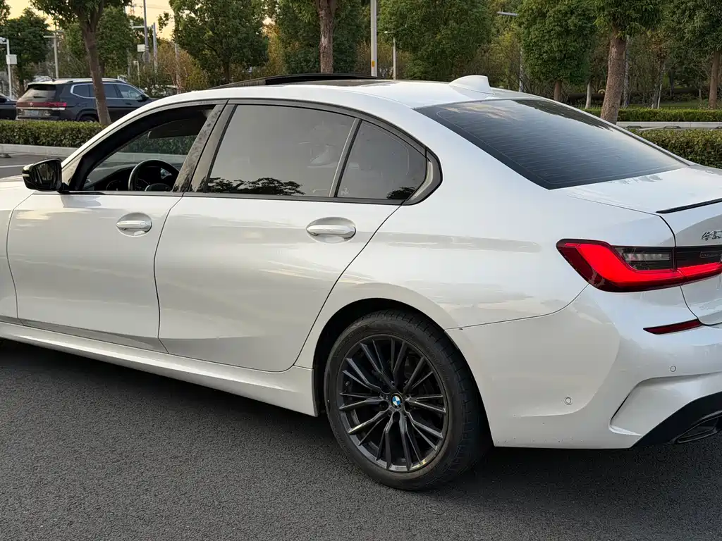 BMW 3 Series — фото 13