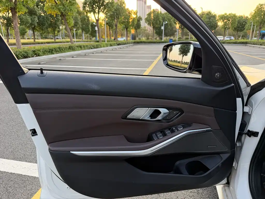 BMW 3 Series — фото 10