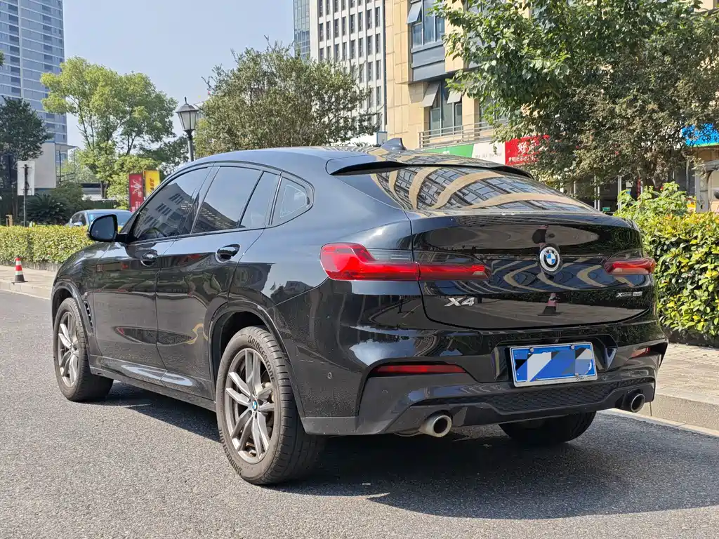 BMW X4 — фото 4