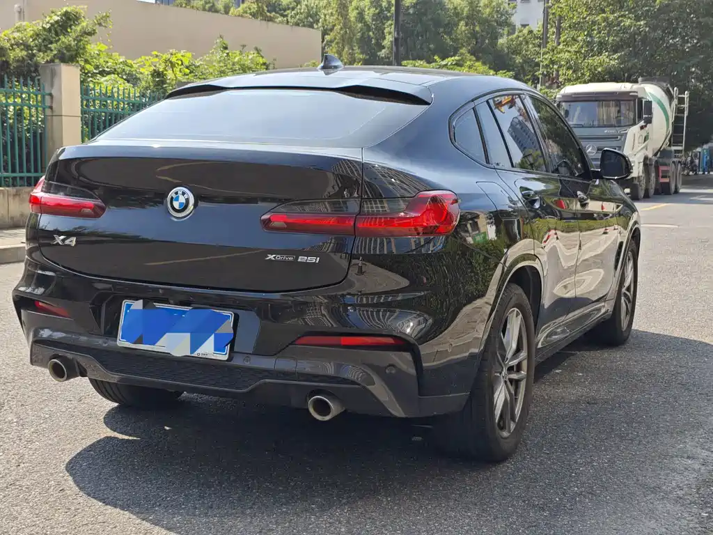 BMW X4 — фото 6