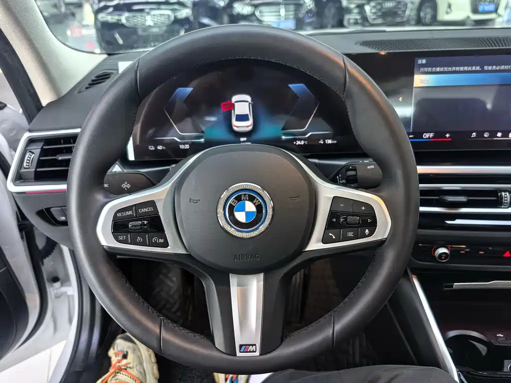 BMW i3 — фото 8
