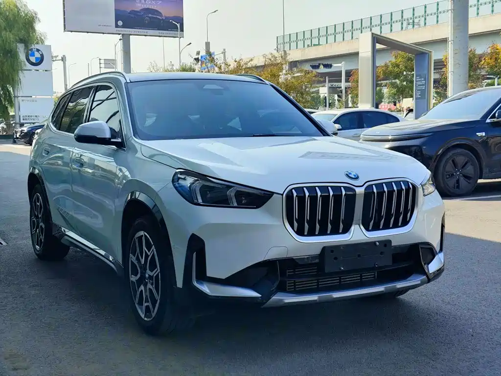 BMW X1 — фото 4