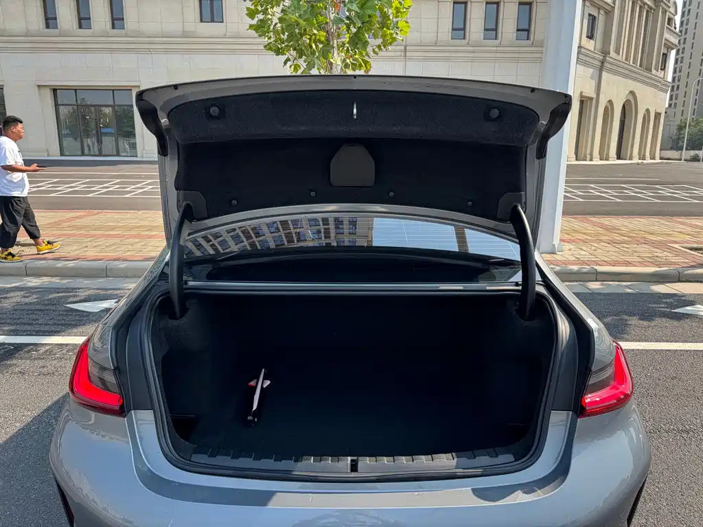 BMW 3 Series — фото 14