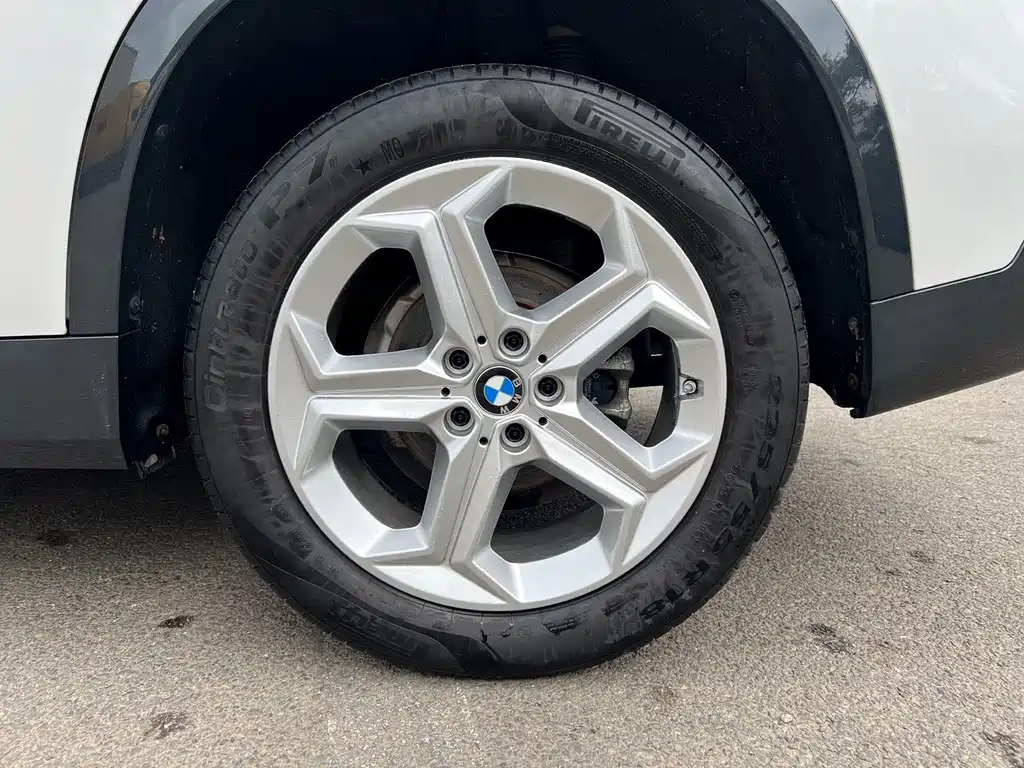 BMW X1 — фото 17