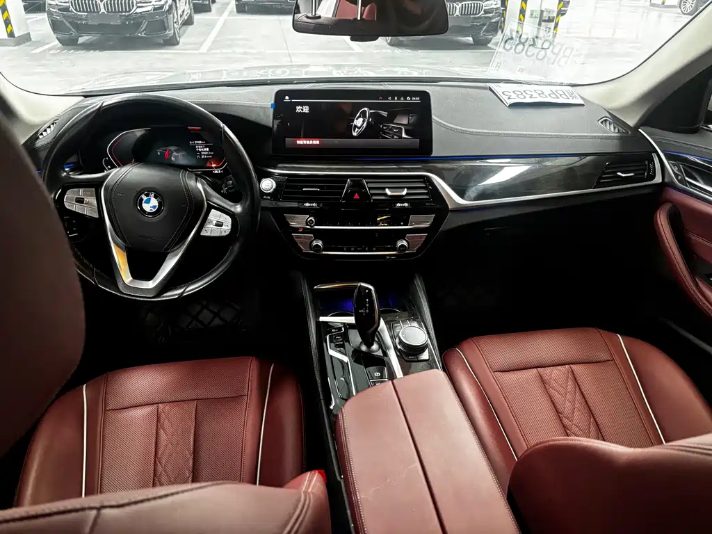 BMW 5 Series — фото 4