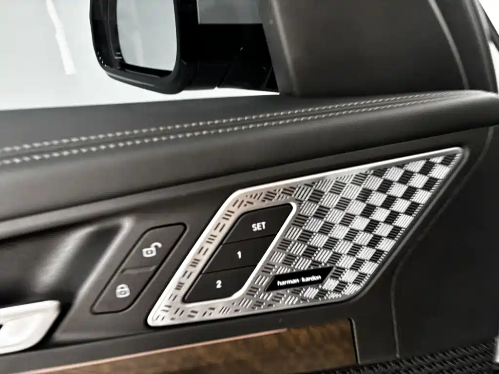 BMW X1 — фото 11