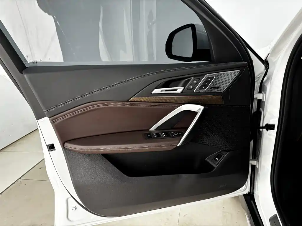 BMW X1 — фото 10