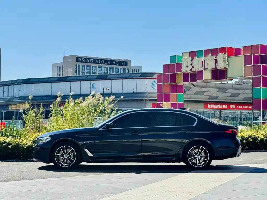 BMW 5 Series New Energy — фото 4