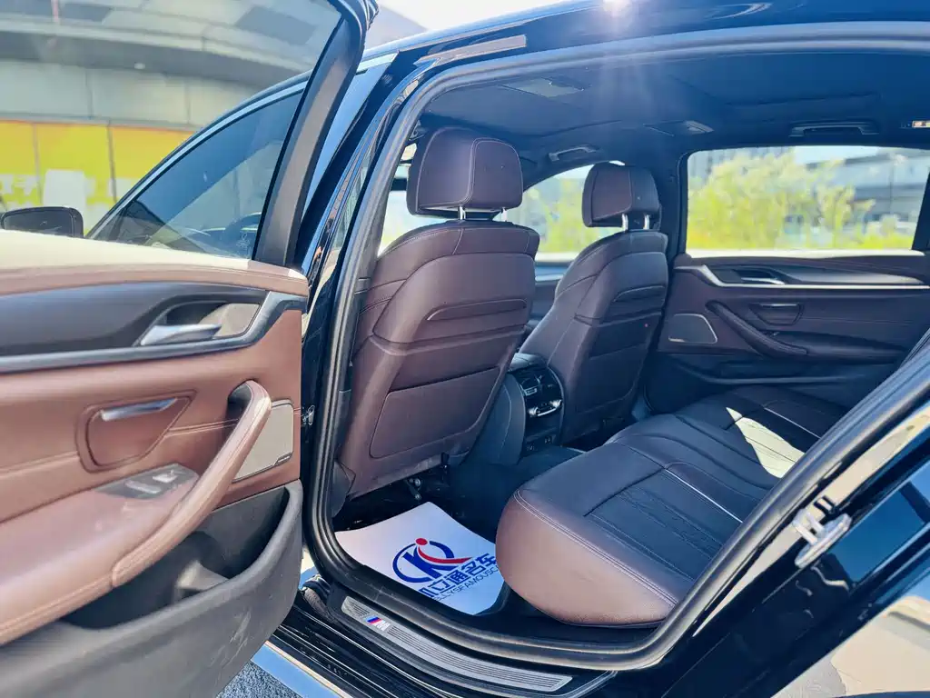 BMW 5 Series New Energy — фото 6