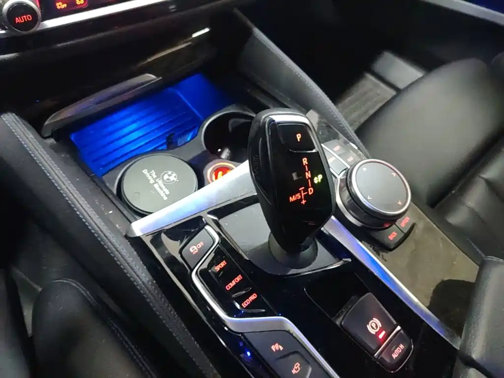 BMW 6 Series GT — фото 14