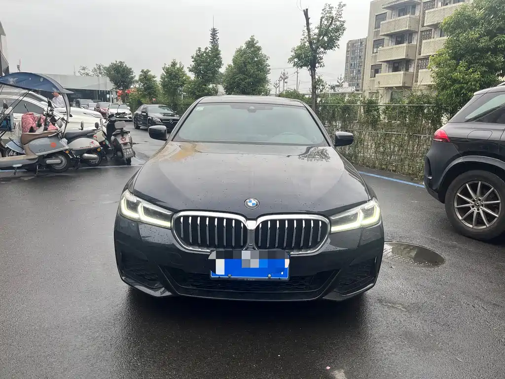 BMW 5 Series — фото 2