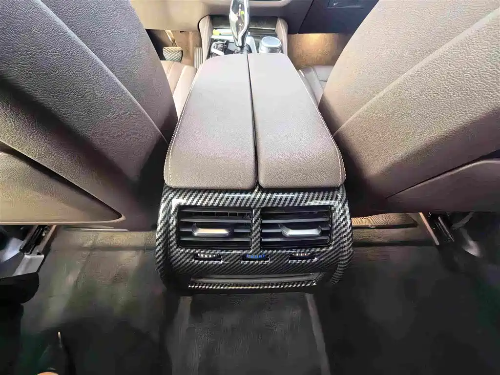 BMW 5 Series — фото 10