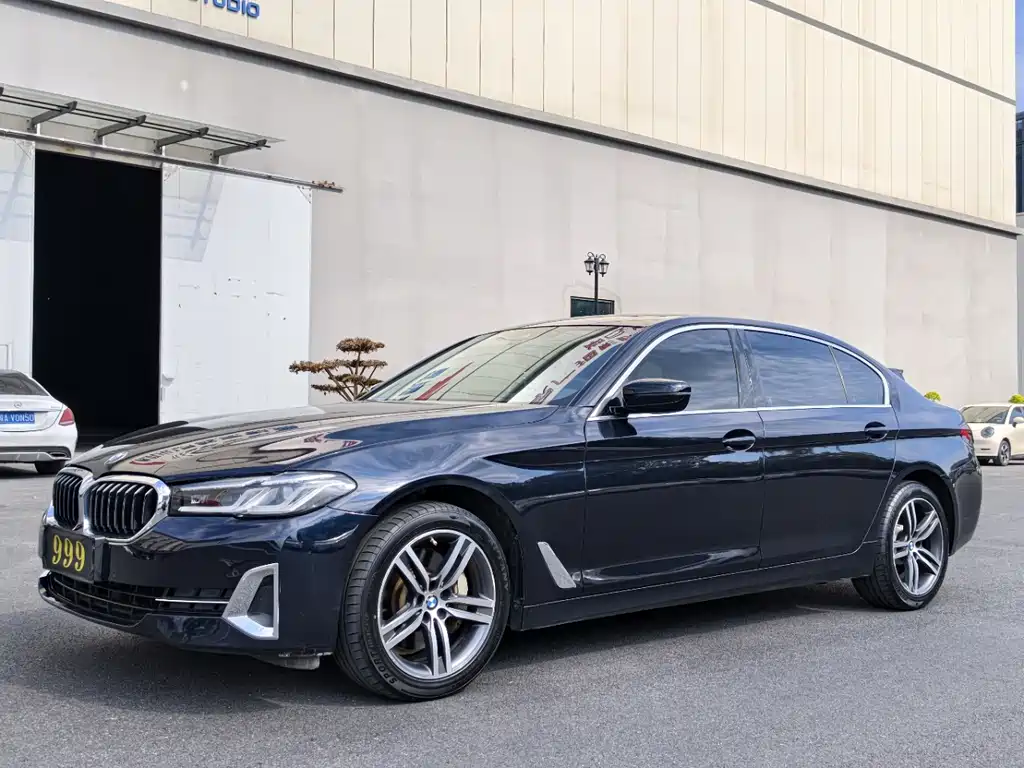 BMW 5 Series — фото 3