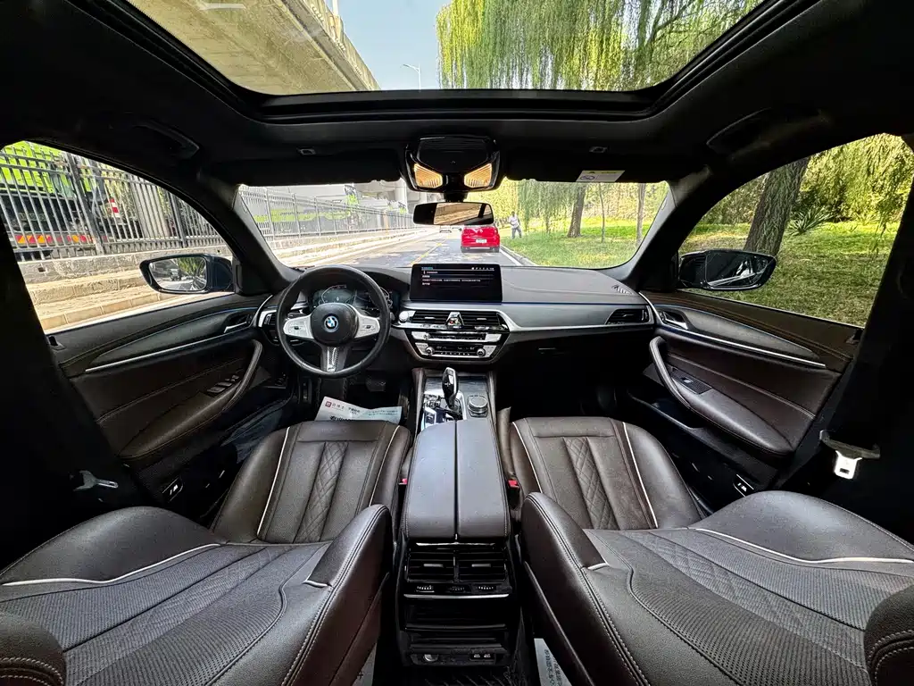 BMW 5 Series New Energy — фото 5