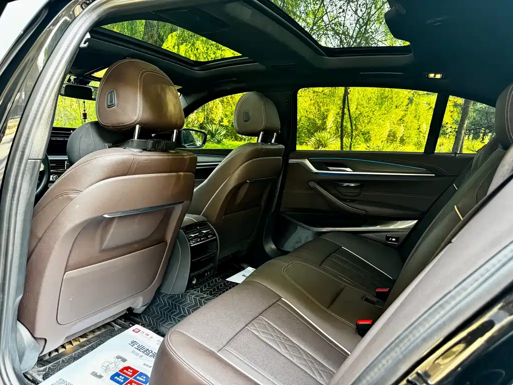 BMW 5 Series New Energy — фото 6