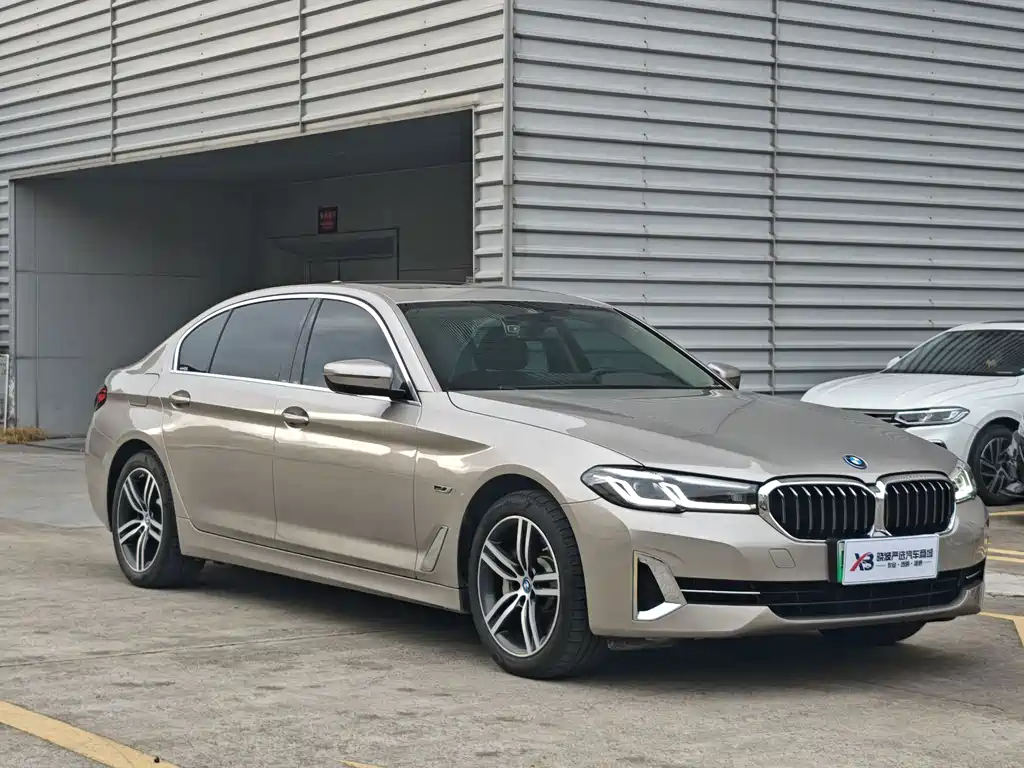 BMW 5 Series New Energy — фото 3