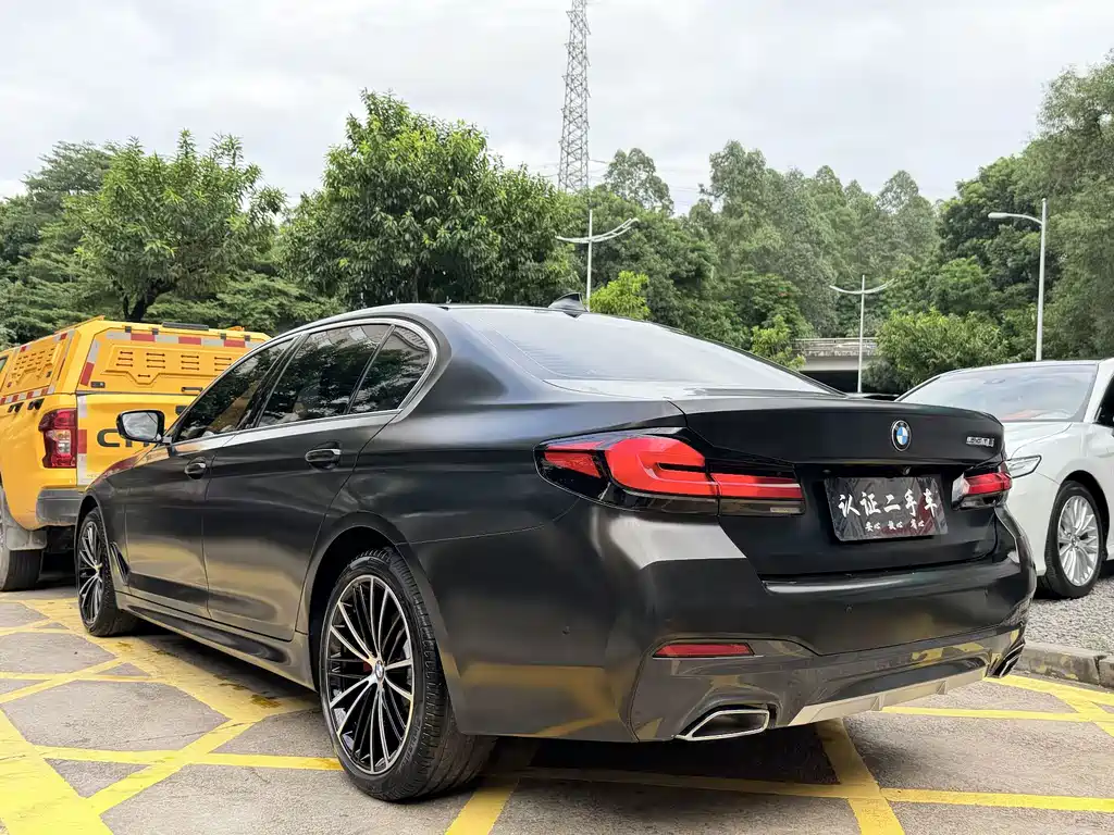 BMW 5 Series — фото 2