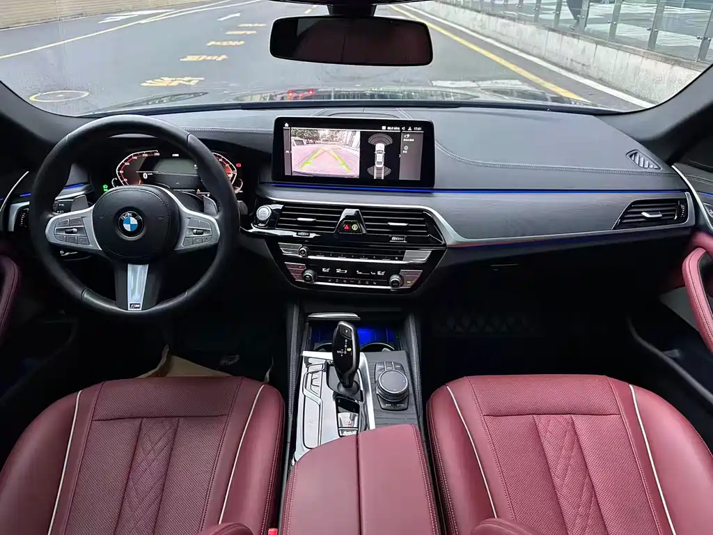 BMW 5 Series — фото 5
