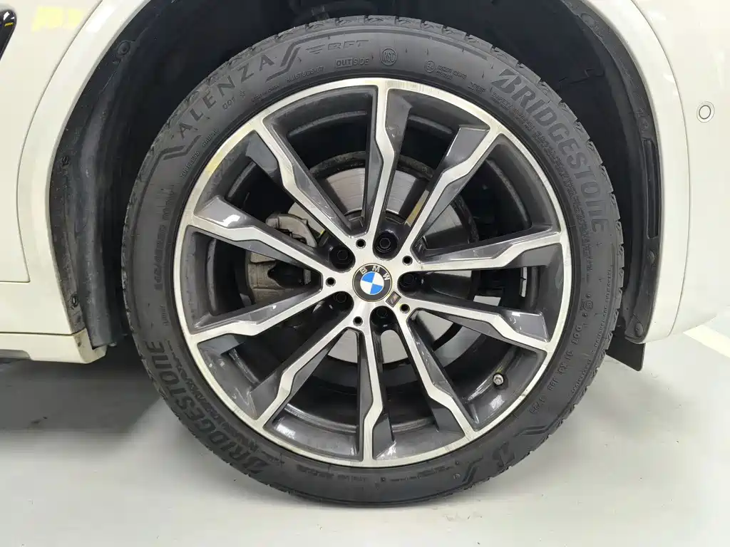 BMW X3 — фото 15
