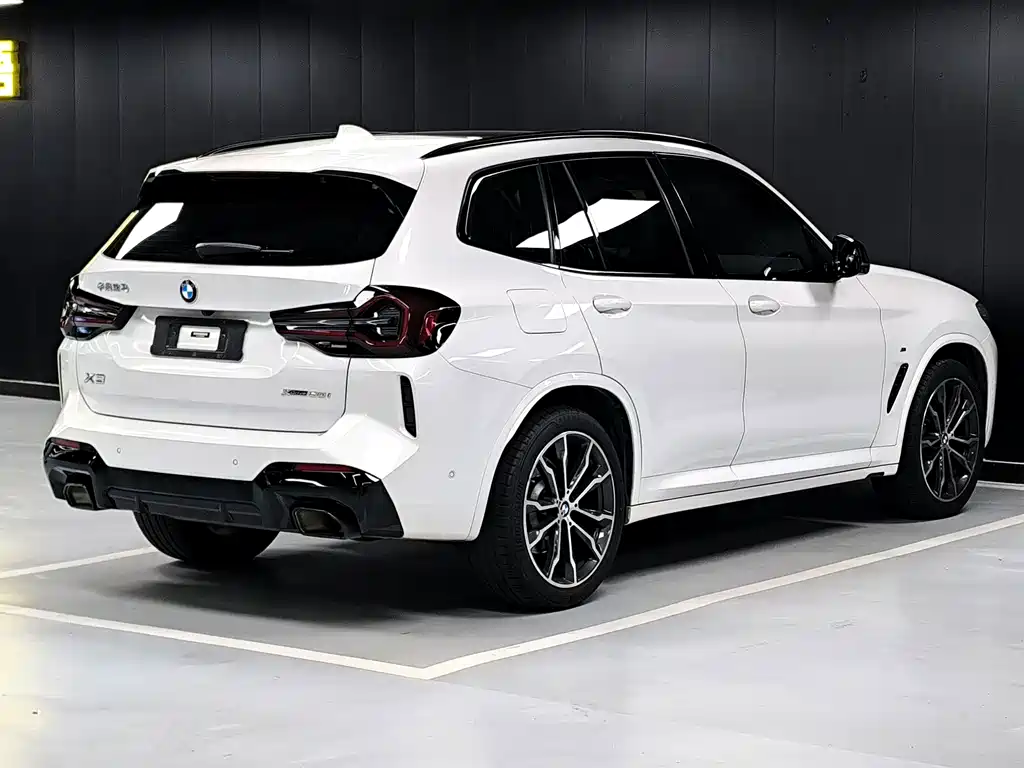 BMW X3 — фото 18