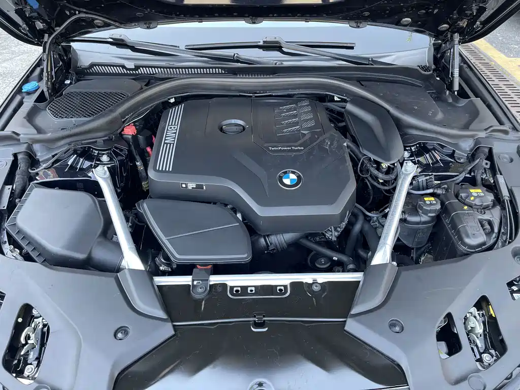 BMW 5 Series — фото 22