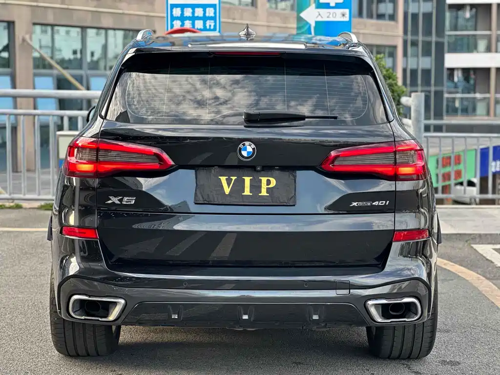BMW X5 (Import) — фото 8