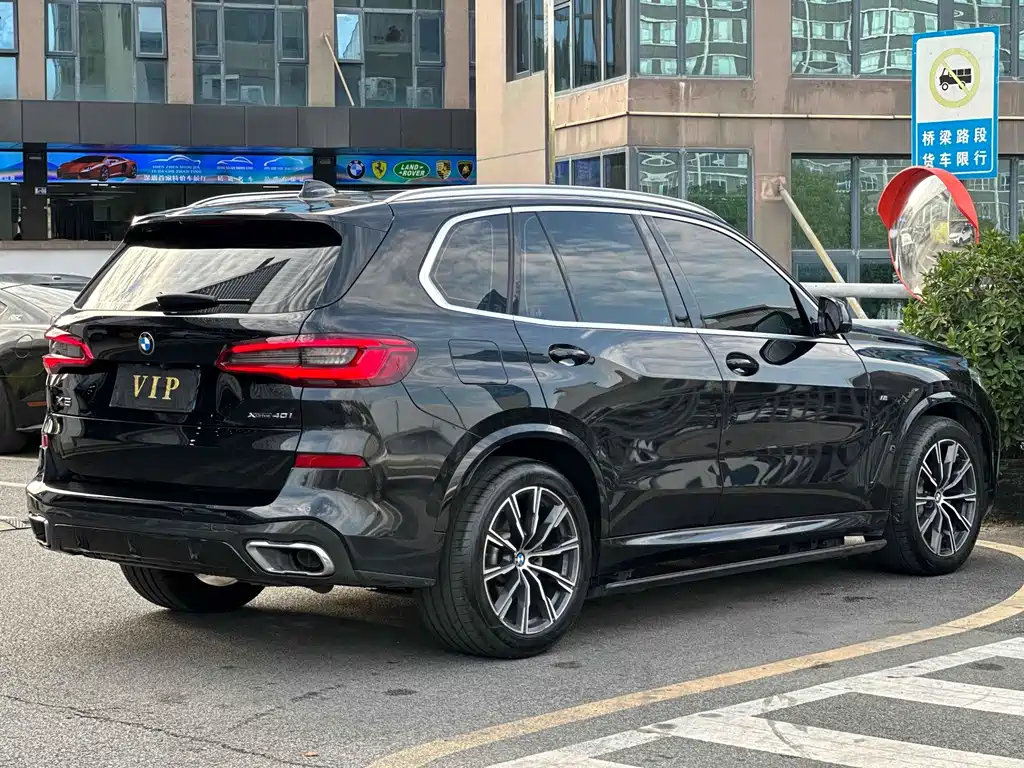 BMW X5 (Import) — фото 9