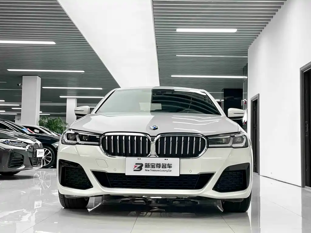 BMW 5 Series — фото 2