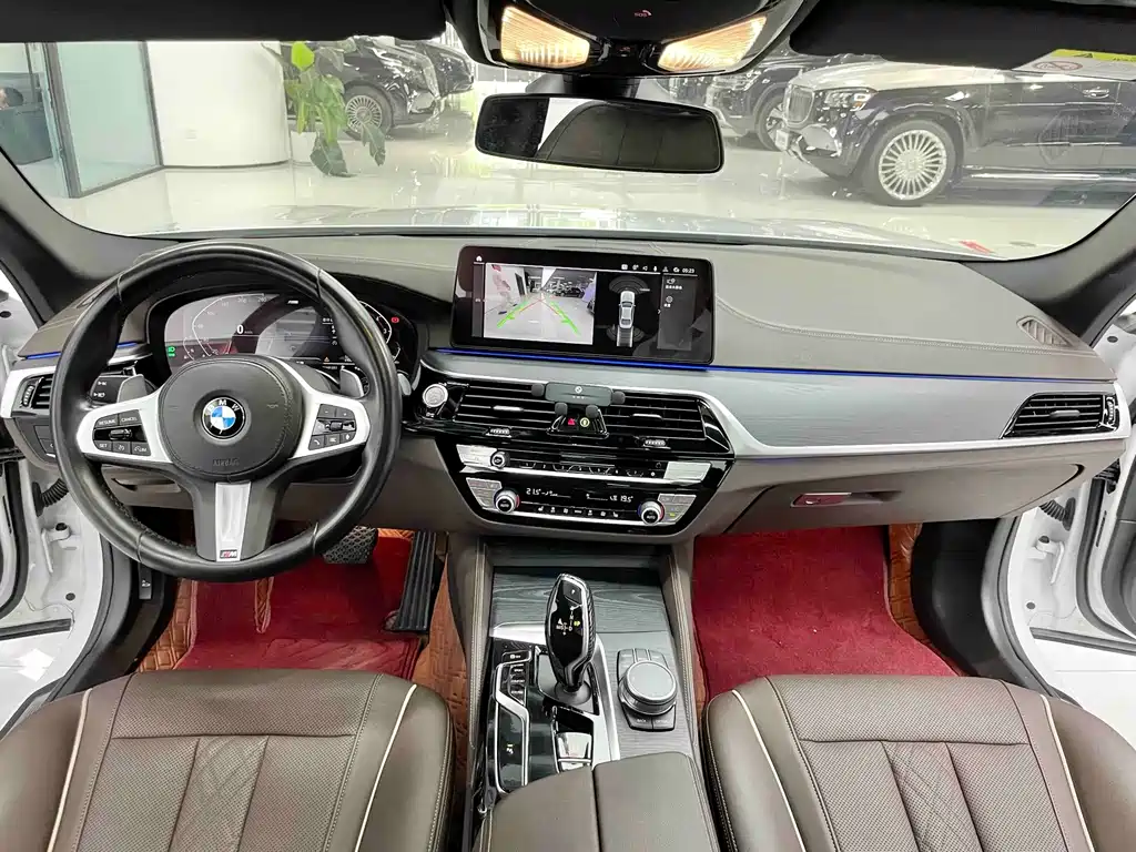 BMW 5 Series — фото 5