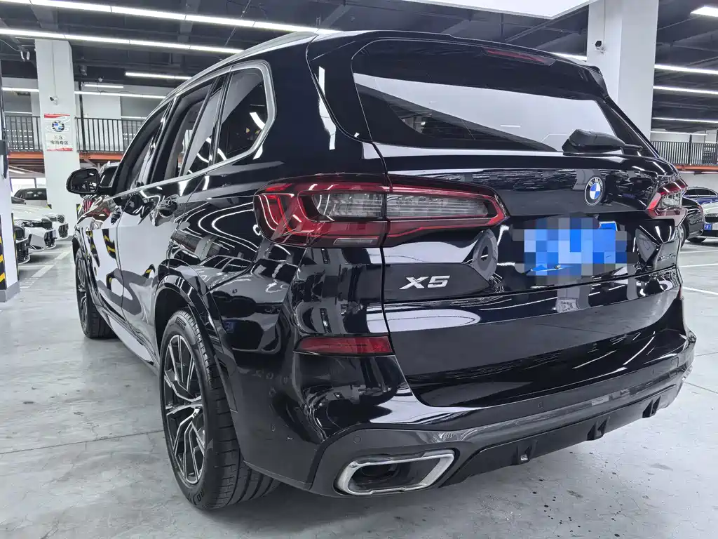 BMW X5 (Import) — фото 18