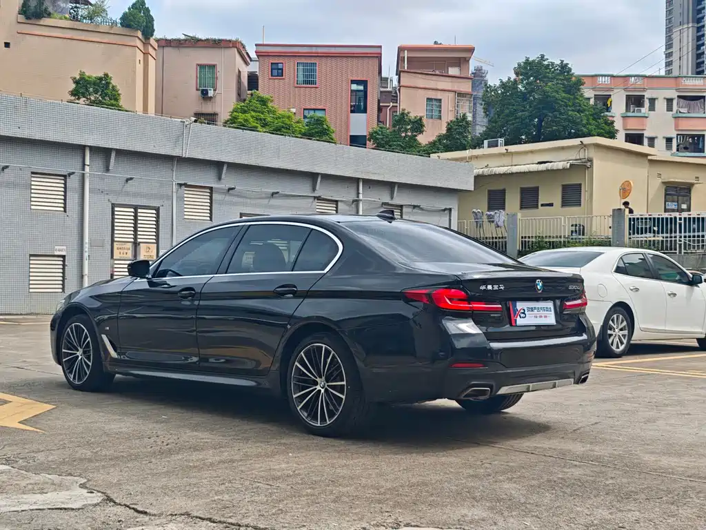 BMW 5 Series — фото 3
